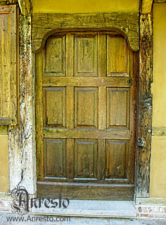 Ref. 06 – Antieke buitendeur, vakwerkhuis te koop