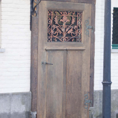 Ref. 50 – Exclusieve deur wordt op uw maat gemaakt met oud hout