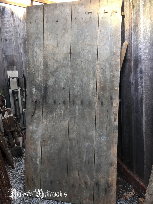 Ref. 77 – Antieke houten buitendeur, oude houten voordeur foto 1
