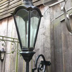 Ref. 47 – Exclusieve Hollandse grachtenpand lamp, Hollandse koperen wandlantaarn