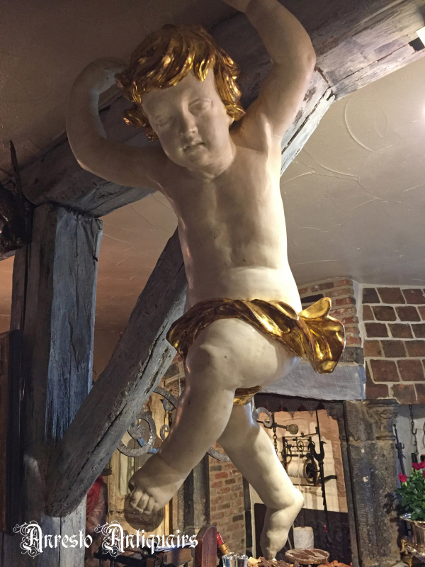 Ref. 35 – Antieke zwevende engel