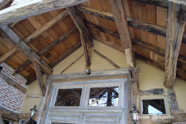 Ref. 19 – Antieke balkenplafond