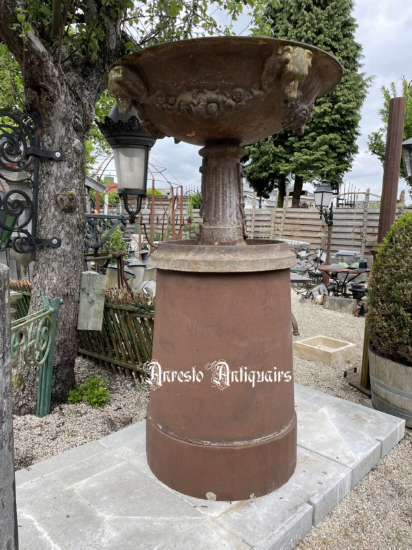 Ref. 18 – Antieke gietijzeren art nouveau fontein foto 9