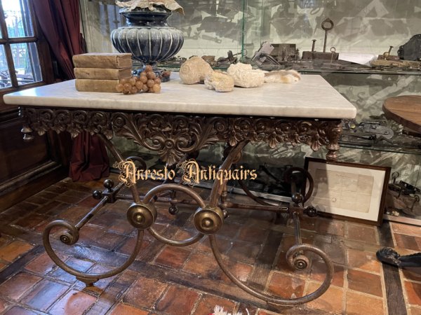 Ref. 29 – Antieke Parijse drankentafel foto 1
