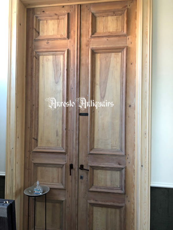 Ref. 73 – Antieke gepaneelde herenhuis deuren uit grenenhout foto 2