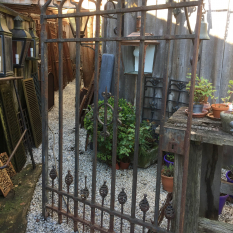 Ref. 33 – Oude smeedijzeren poort, oude ijzeren tuinpoort