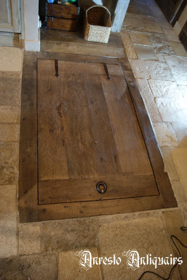 Ref. 69 – Exclusieve landelijke houten kelderdeur, exclusief landelijk houten vloerluik foto 1