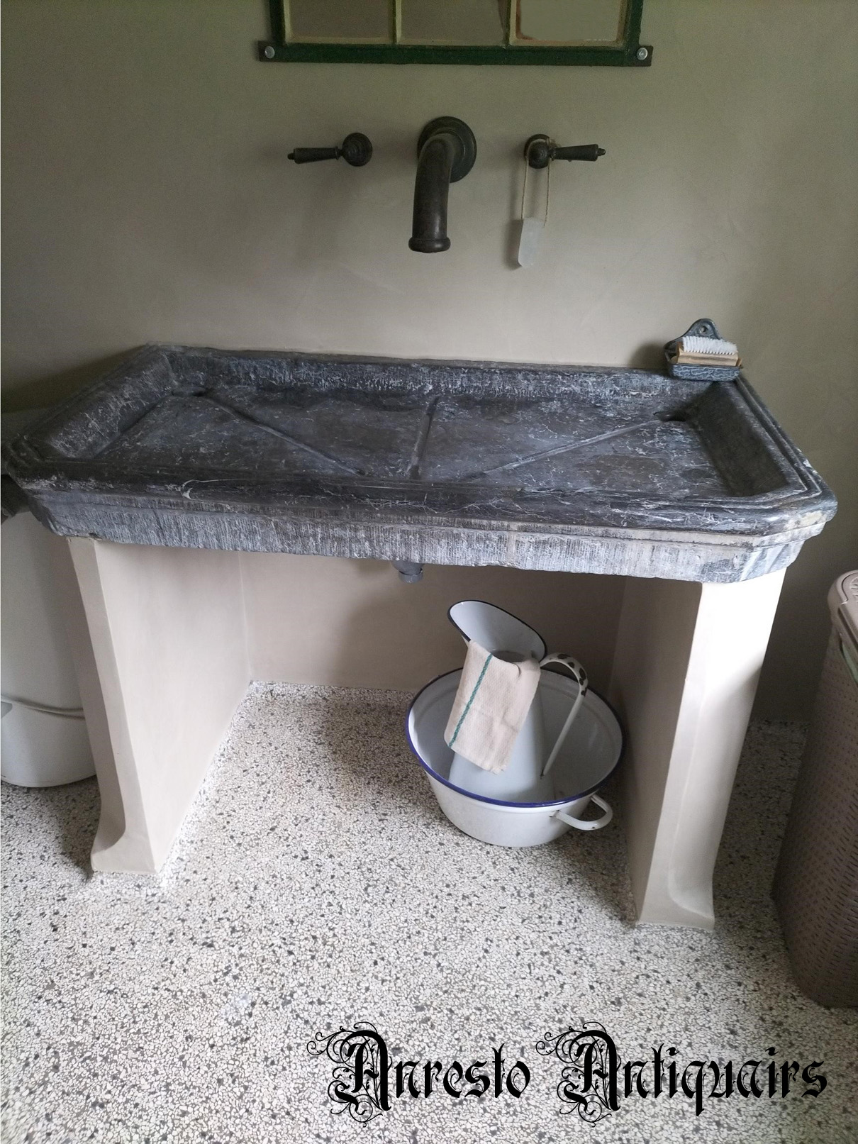 Ref. 26 – Ardeense keukenspoelbak, oude keukenspoelbak