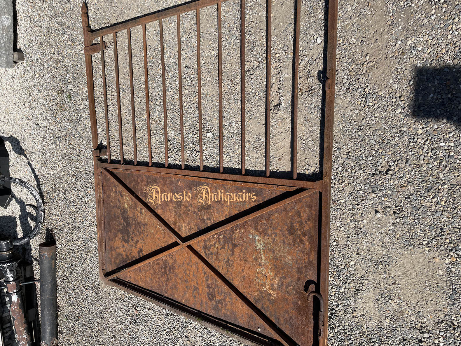 Ref. 41 – Antieke sobere smeedijzeren hoevepoort - Afbeelding 2