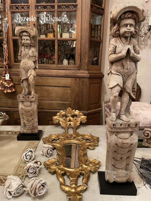 Ref. 50 – Koppel antieke houten beelden
