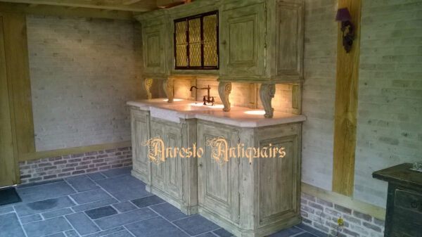 Ref. 75 –  Exclusieve toog, exclusieve bar door ons op maat gemaakt