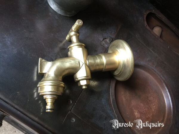 Ref. 82 – Gerestaureerde 18de eeuwse hendelkraan