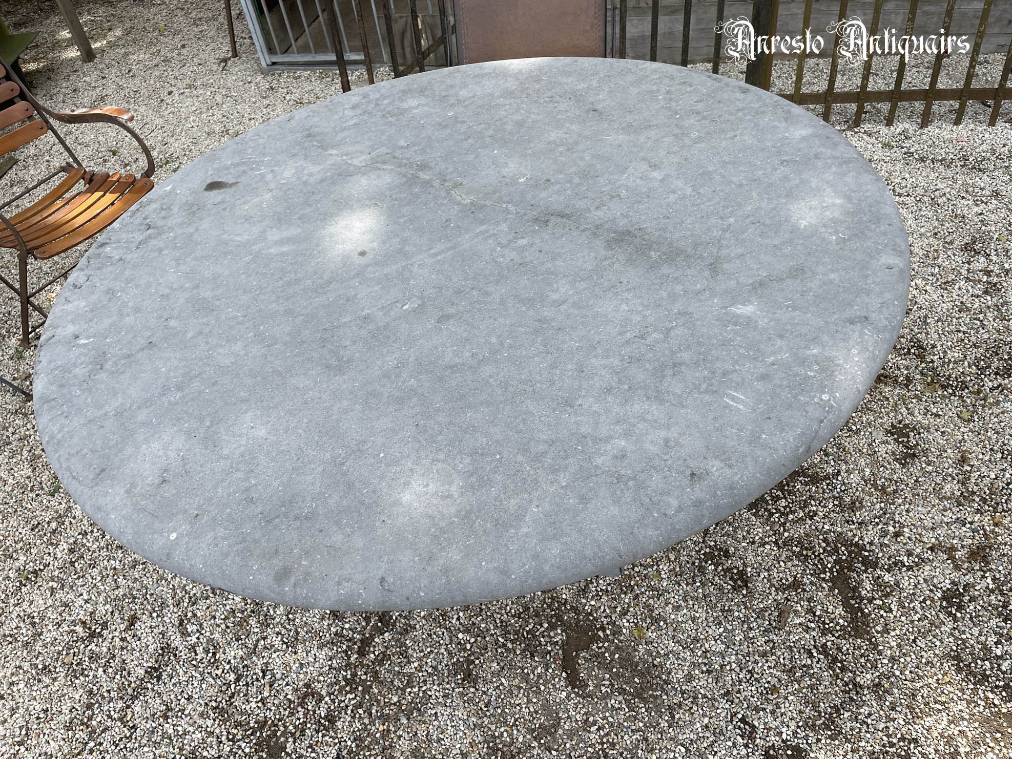 Ref. 53 – Ronde blauwstenen tuintafel foto 3