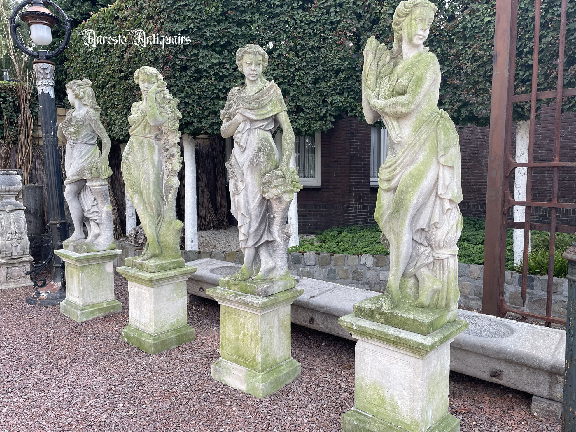 Ref. 30 – Antieke Italiaanse kalkzandstenen 4-seizoensbeelden foto 2