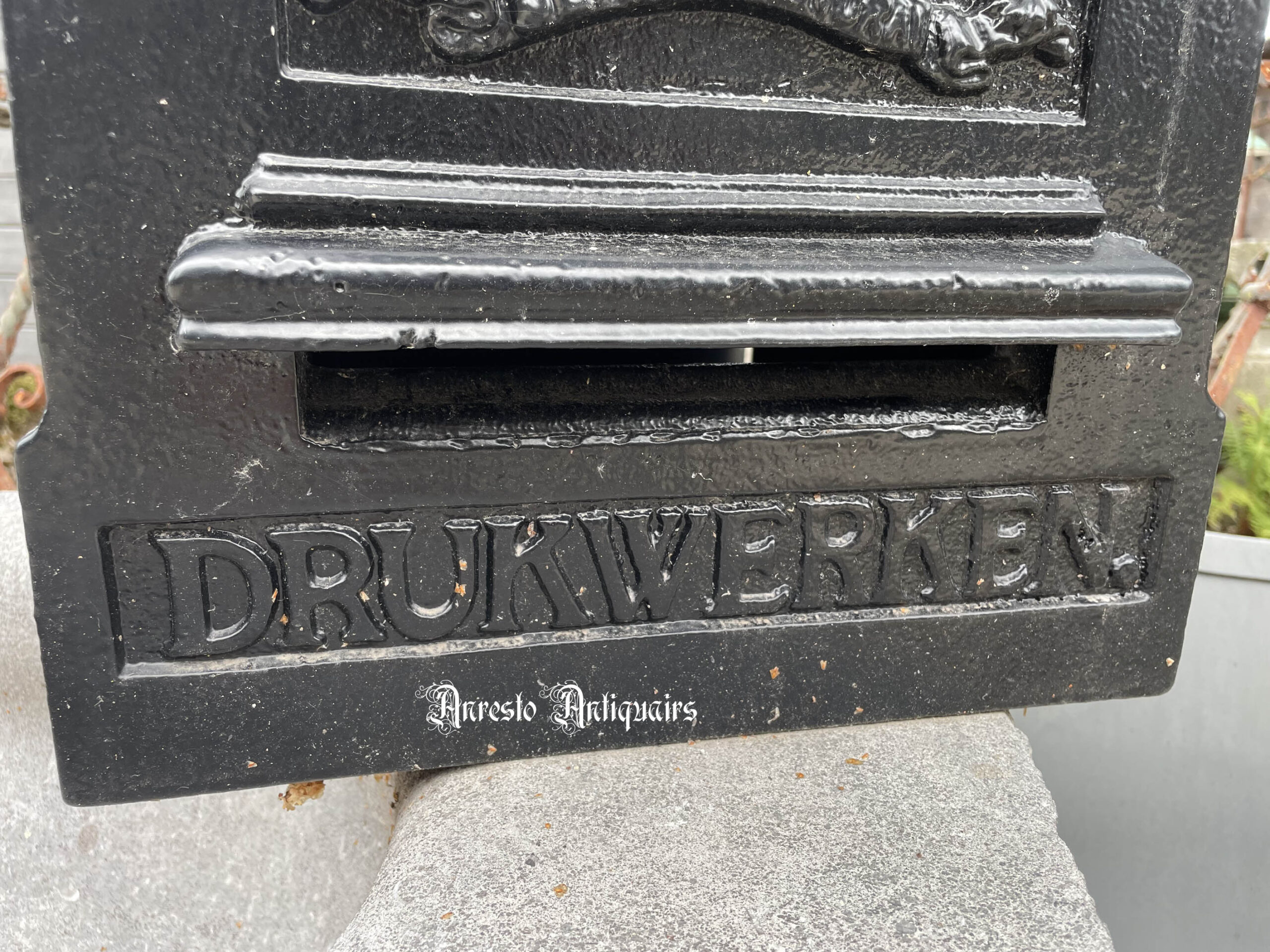 Ref. 70 – Hollandse gietijzeren brievenbus foto 2