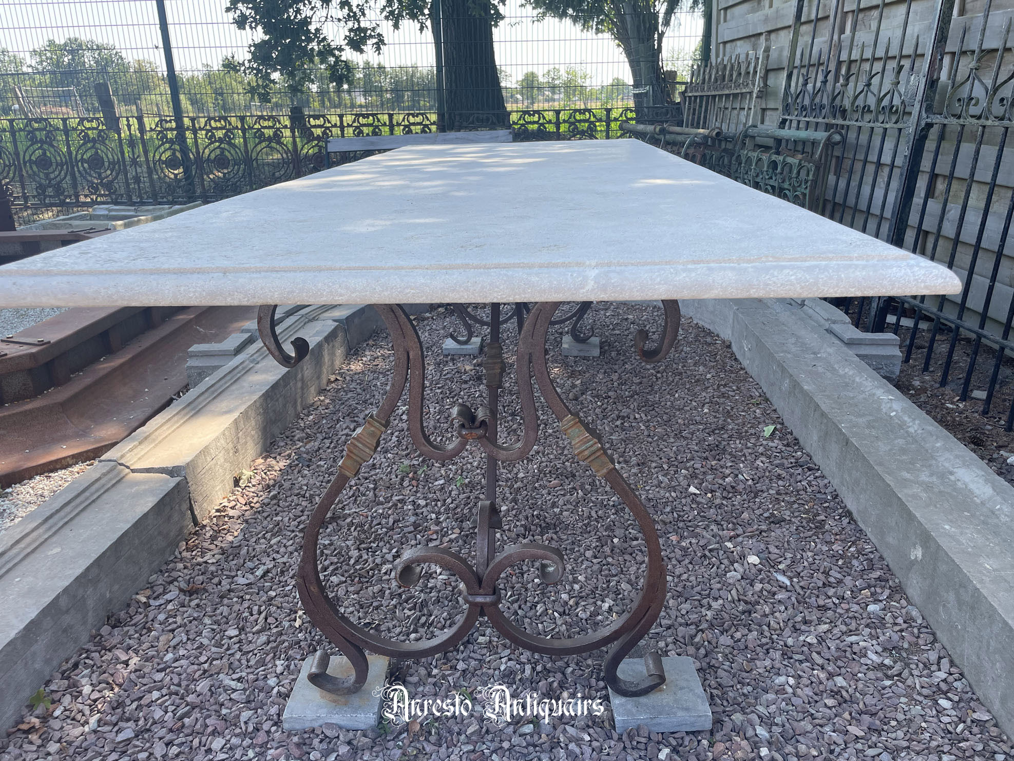 Ref. 56 – Smeedijzeren tuintafel Venetiaans model foto 2