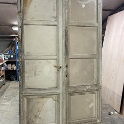 Ref. 112 – Oude Luikse grenen kasteeldeuren