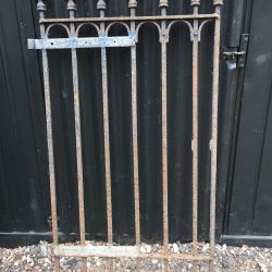 13_Sobere_smeedijzeren_tuinpoort_foto_1
