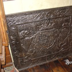 15_Franse_haardplaat_17de_eeuws_gietijzer_foto_2