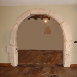 25_deurportiek_kalkzandsteen