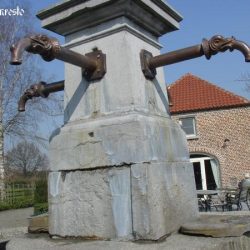 bronze-waterspuwer